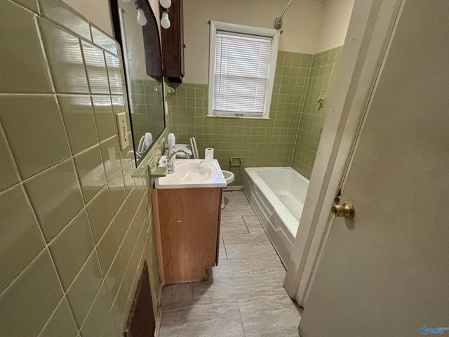 2025 Cleveland Avenue SW, Decatur, AL 35601