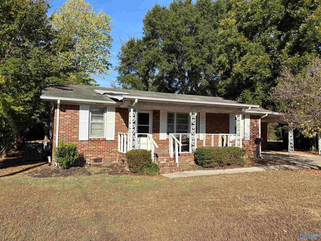 2025 Cleveland Avenue SW, Decatur, AL 35601