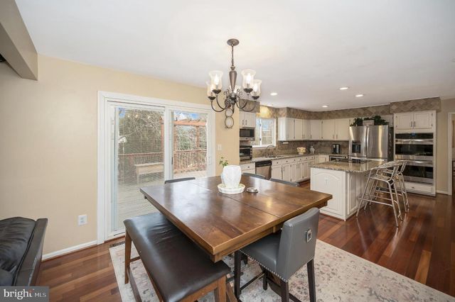 9309 E CARONDELET DR, Manassas Park, VA 20111