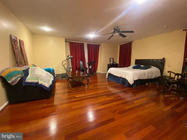 9309 E CARONDELET DR, Manassas Park, VA 20111