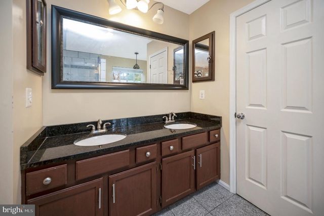 9309 E CARONDELET DR, Manassas Park, VA 20111