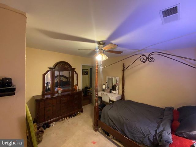 9309 E CARONDELET DR, Manassas Park, VA 20111