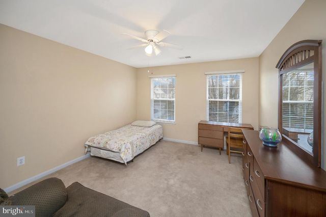 9309 E CARONDELET DR, Manassas Park, VA 20111