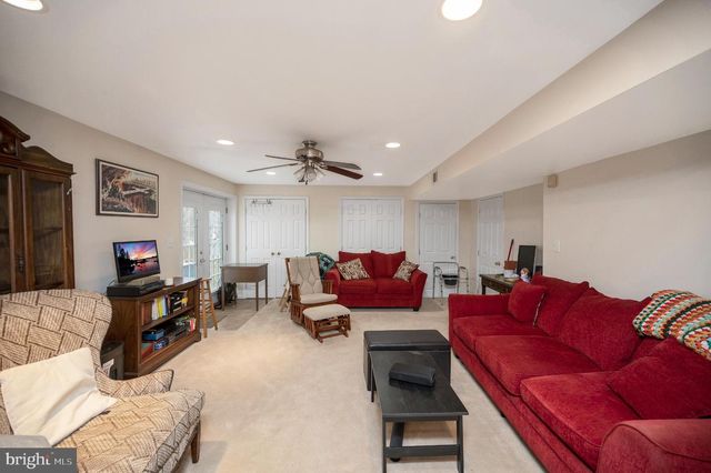 9309 E CARONDELET DR, Manassas Park, VA 20111