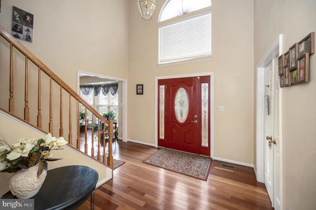 9309 E CARONDELET DR, Manassas Park, VA 20111