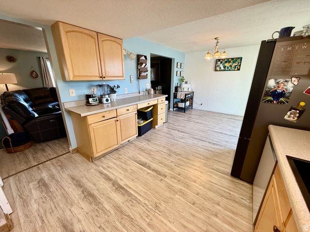 669 W 725 N, Clearfield, UT 84015