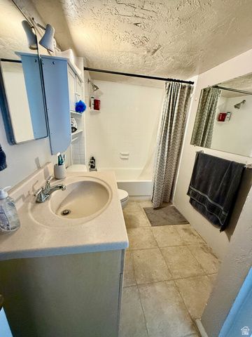 669 W 725 N, Clearfield, UT 84015