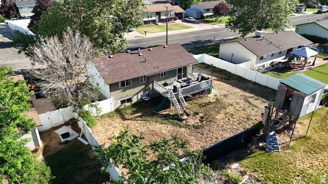 669 W 725 N, Clearfield, UT 84015