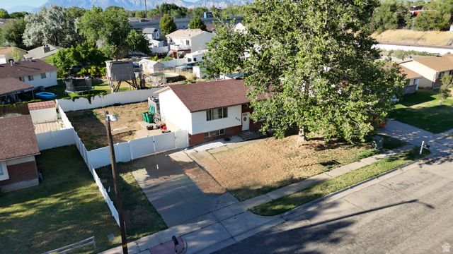 669 W 725 N, Clearfield, UT 84015