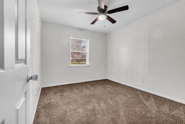 5279 PATRICK HENRY DR, Memphis, TN 38134