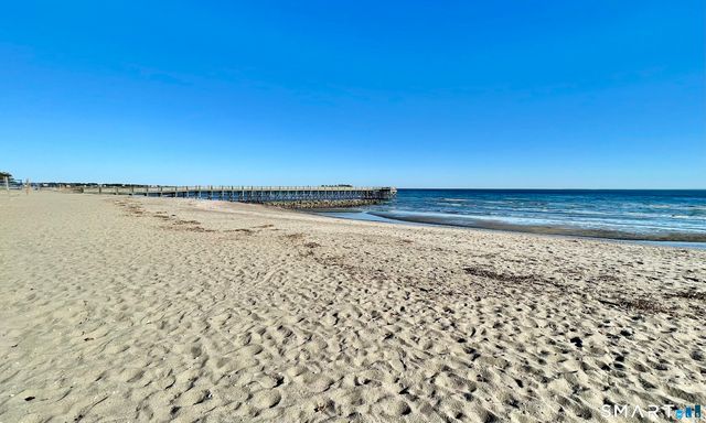 85 Viscount Drive 13B, Milford, CT 06460