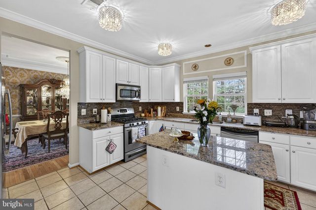 47435 COURTNEY LN, Sterling, VA 20165