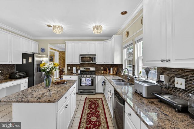 47435 COURTNEY LN, Sterling, VA 20165