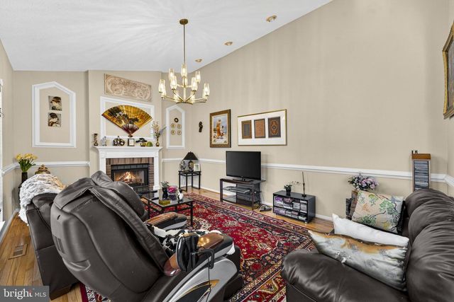 47435 COURTNEY LN, Sterling, VA 20165