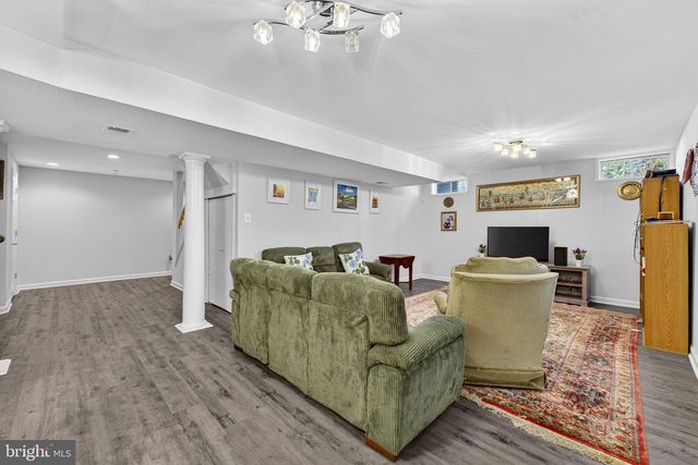 47435 COURTNEY LN, Sterling, VA 20165