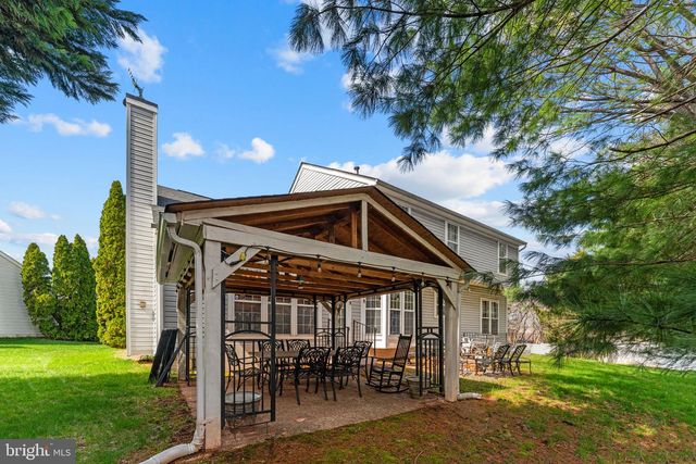 47435 COURTNEY LN, Sterling, VA 20165