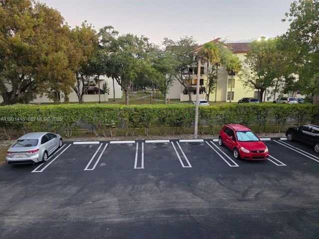 12625 SW 91st St 211, Miami, FL 33186