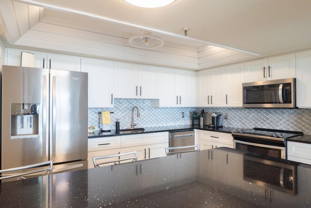 2450 Presidential Way 1405, West Palm Beach, FL 33401