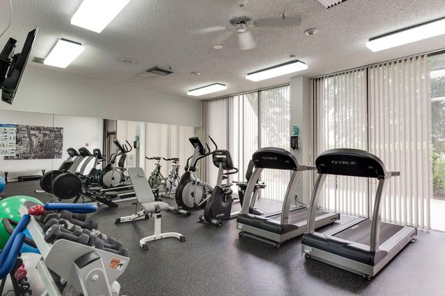 2450 Presidential Way 1405, West Palm Beach, FL 33401