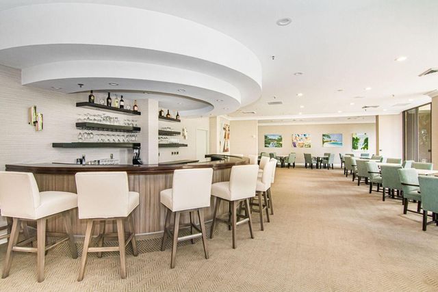 2450 Presidential Way 1405, West Palm Beach, FL 33401