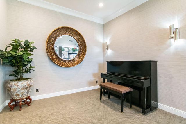 2450 Presidential Way 1405, West Palm Beach, FL 33401