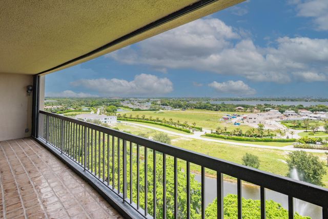 2450 Presidential Way 1405, West Palm Beach, FL 33401
