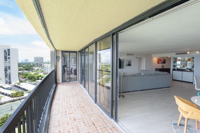 2450 Presidential Way 1405, West Palm Beach, FL 33401