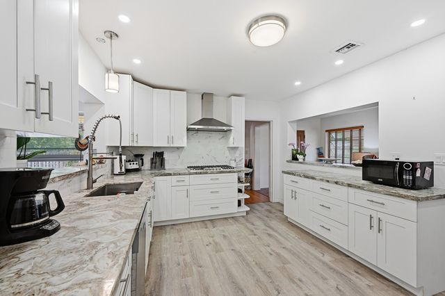 2703 Fillmore Street, Hollywood, FL 33020