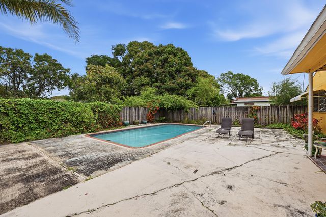 2703 Fillmore Street, Hollywood, FL 33020