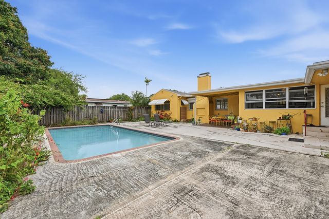 2703 Fillmore Street, Hollywood, FL 33020