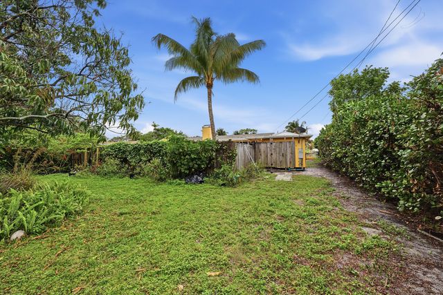2703 Fillmore Street, Hollywood, FL 33020