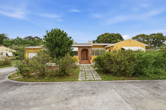 2703 Fillmore Street, Hollywood, FL 33020