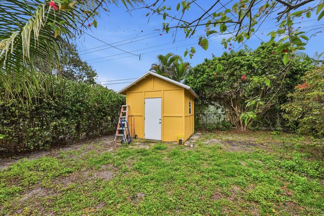 2703 Fillmore Street, Hollywood, FL 33020