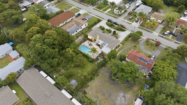 2703 Fillmore Street, Hollywood, FL 33020