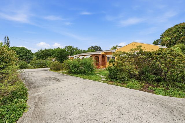 2703 Fillmore Street, Hollywood, FL 33020