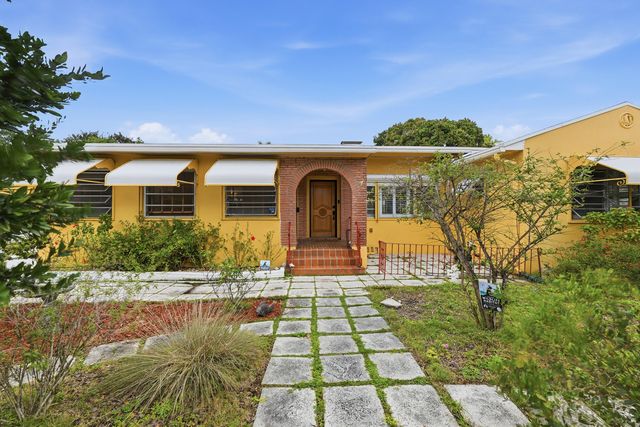 2703 Fillmore Street, Hollywood, FL 33020