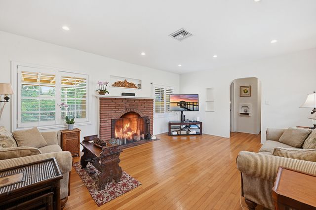 2703 Fillmore Street, Hollywood, FL 33020