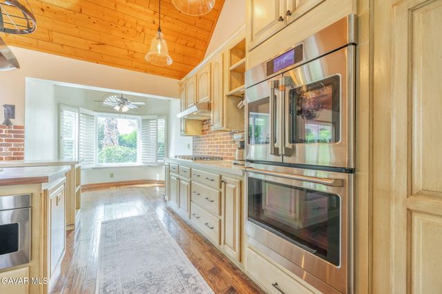 41605 Crispi Lane, Lancaster, CA 93536