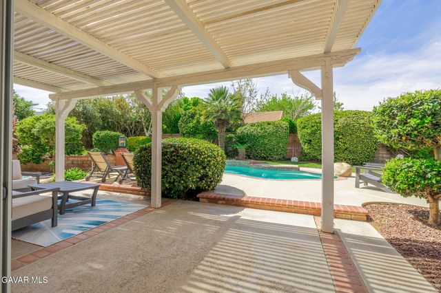 41605 Crispi Lane, Lancaster, CA 93536