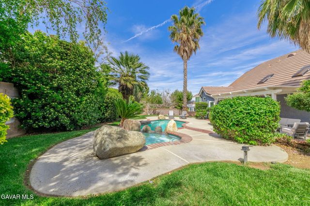 41605 Crispi Lane, Lancaster, CA 93536