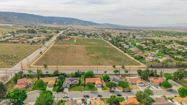 41605 Crispi Lane, Lancaster, CA 93536