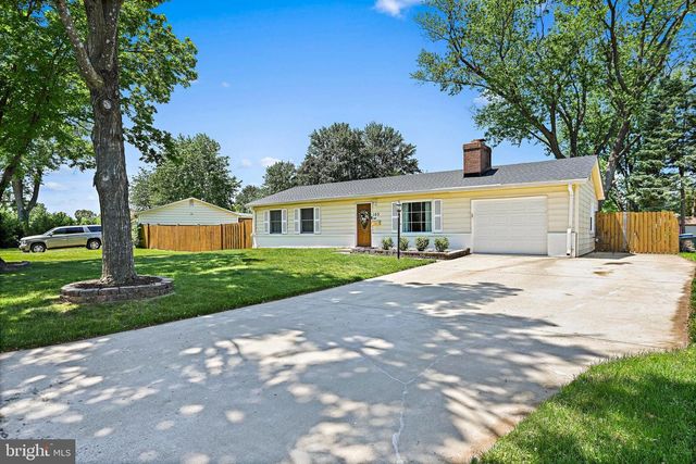 103 N CYPRESS RD, Sterling, VA 20164