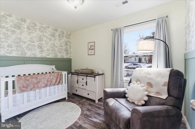 103 N CYPRESS RD, Sterling, VA 20164