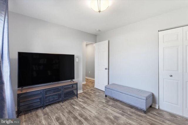 103 N CYPRESS RD, Sterling, VA 20164