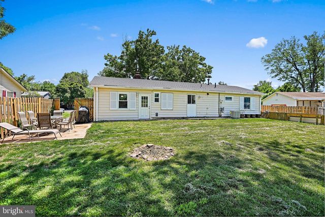 103 N CYPRESS RD, Sterling, VA 20164