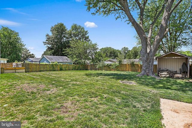 103 N CYPRESS RD, Sterling, VA 20164