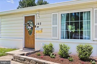 103 N CYPRESS RD, Sterling, VA 20164
