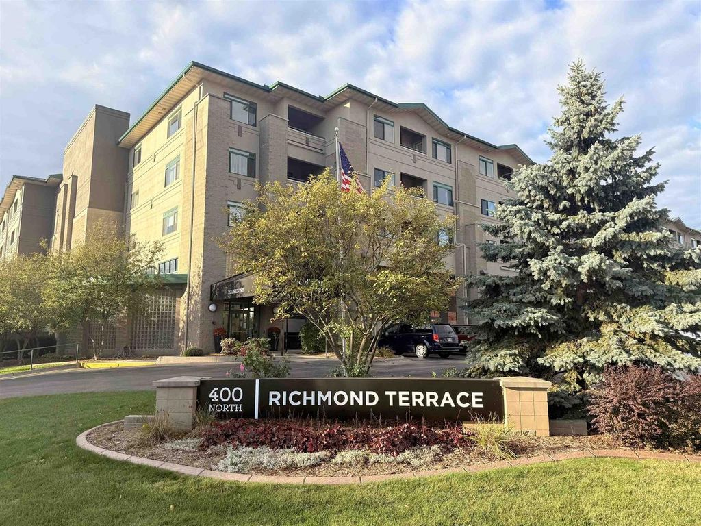 400 N RICHMOND STREET #210, Appleton, WI 54911