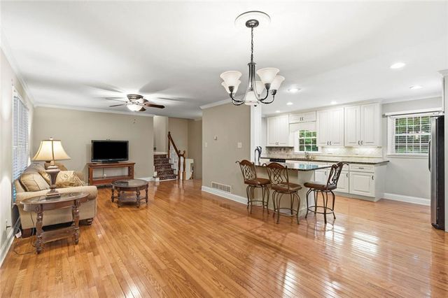 3135 Granada Way, Gainesville, GA 30506