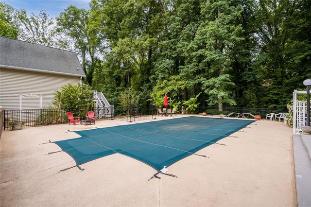 3135 Granada Way, Gainesville, GA 30506